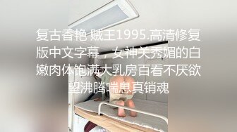 【中国时装达人秀】 这漂亮模特何止一点点秀，穿着一袭性感裙子来走秀，确定不是来走奶？牛叉