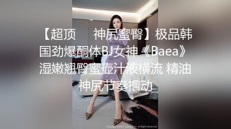 土豪摄影师高价网约3位女神级性感美女嫩模酒店拍摄时趁机淫乱潜规则,让3美女一起伺候他