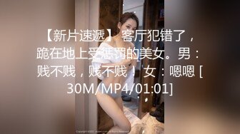 清纯尤物美少女，外表甜美乖巧，贫乳极品粉穴，站着掰开特写，摆弄各种姿势，让人欲罢不能