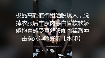 亚洲av综合色区无码一区偷拍