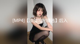 [MP4/ 381M] 清纯系天花板学生萌妹放假和闺蜜赚钱大秀，双马尾一脸清纯，撩起短裙看穴，中指插入猛扣