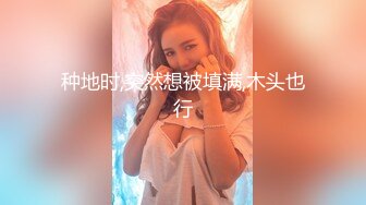 战后温存，女友在梳妆台边化妆，却被男友无情手持镜头拍摄