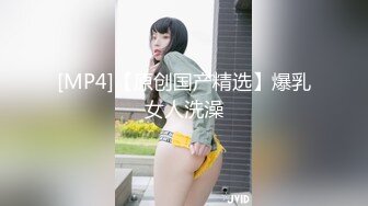 【秀人重磅】 小海臀Rena 福利合集，有露脸露乳晕的，有诱惑摄影师的，浑圆大屁股坐到摄影师大腿